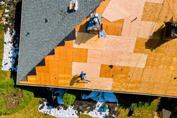 Common Roofing Issues Fixed by roof repair services in Knoxville