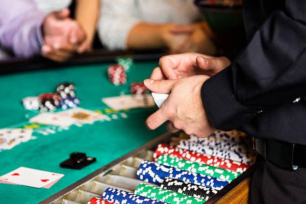 Reviewing Digital Gaming Services on the best online casino sites Singapore